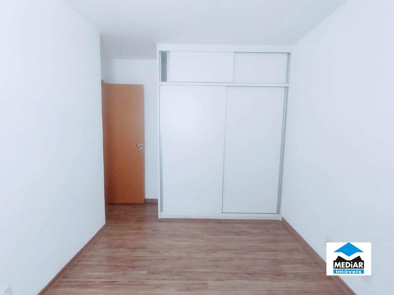 Apartamento para alugar com 3 quartos, 79m² - Foto 9