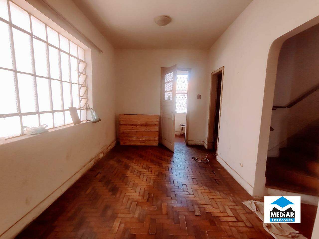 Casa à venda com 4 quartos, 174m² - Foto 3