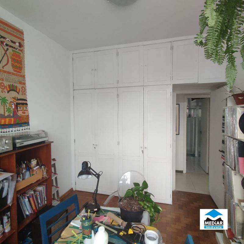 Apartamento à venda com 3 quartos, 130m² - Foto 16