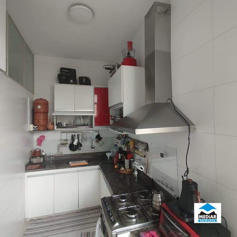 Apartamento à venda com 3 quartos, 130m² - Foto 23