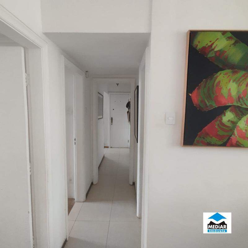 Apartamento à venda com 3 quartos, 130m² - Foto 20