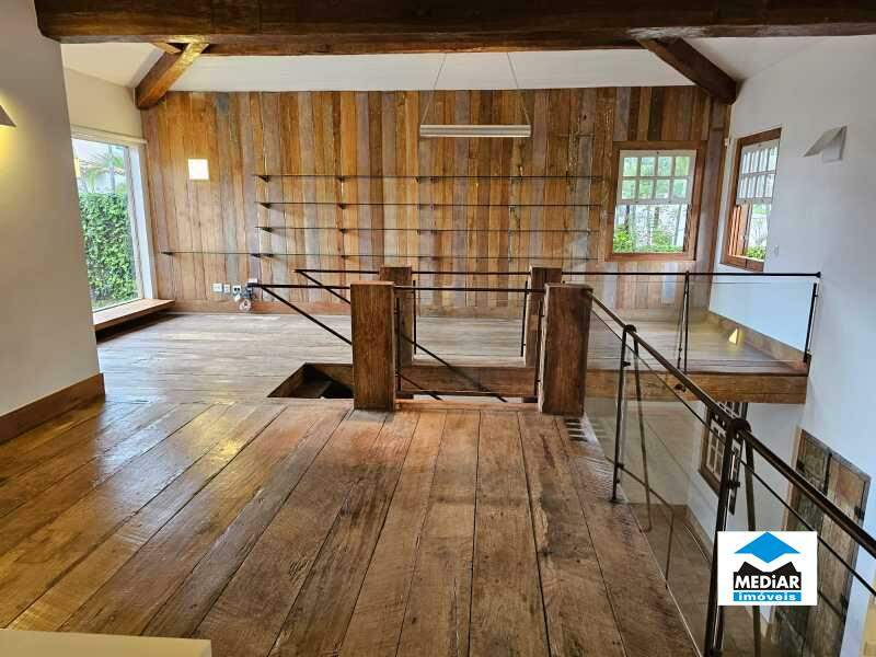 Casa à venda com 4 quartos, 391m² - Foto 11