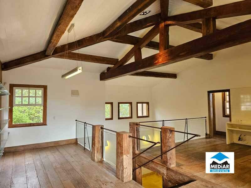 Casa à venda com 4 quartos, 391m² - Foto 13