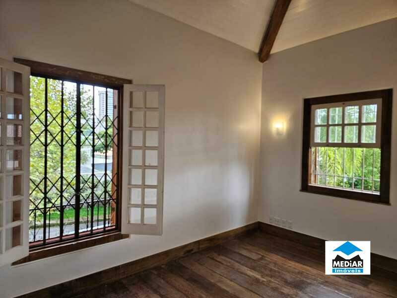 Casa à venda com 4 quartos, 391m² - Foto 14