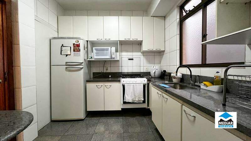 Prédio Inteiro à venda com 3 quartos, 76m² - Foto 18