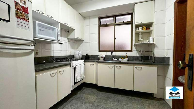 Prédio Inteiro à venda com 3 quartos, 76m² - Foto 19