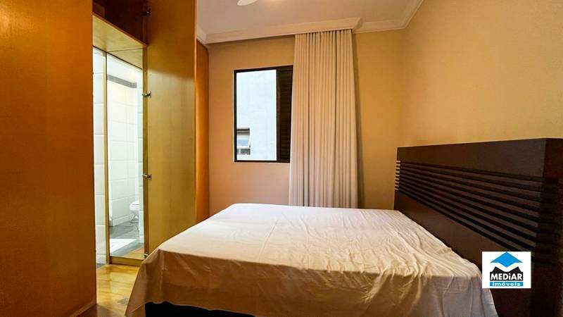 Prédio Inteiro à venda com 3 quartos, 76m² - Foto 9