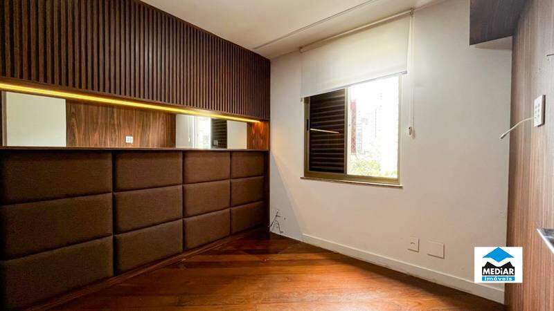Apartamento à venda com 3 quartos, 170m² - Foto 18