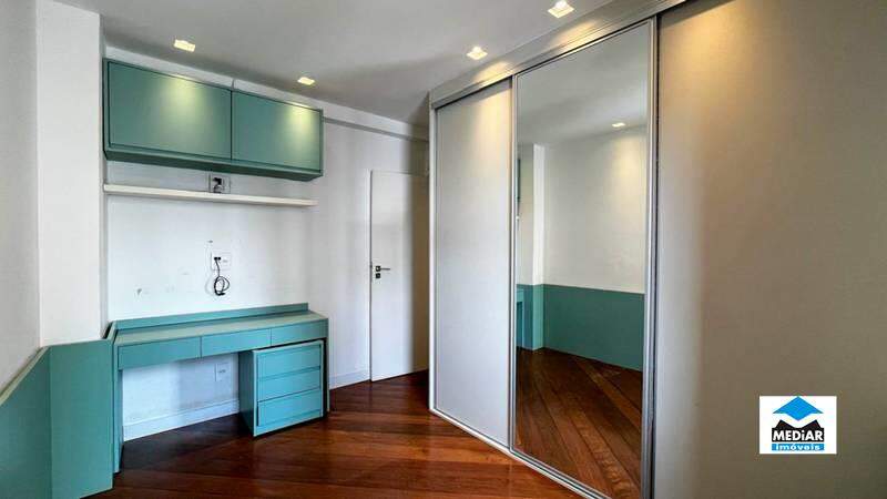 Apartamento à venda com 3 quartos, 170m² - Foto 22