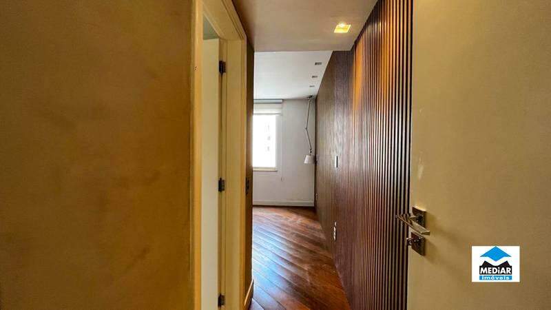 Apartamento à venda com 3 quartos, 170m² - Foto 23