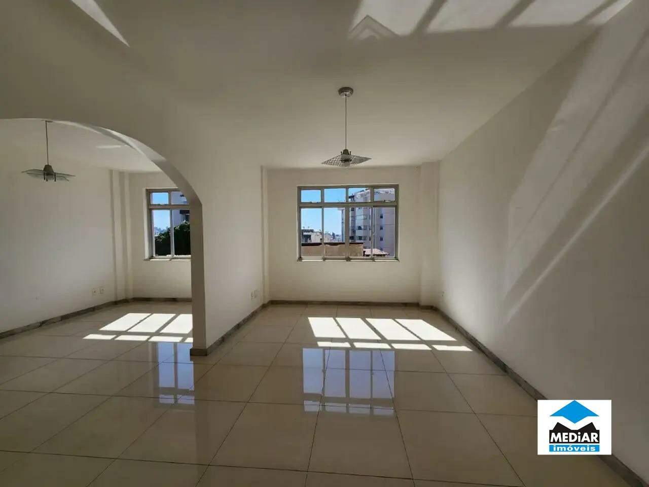 Apartamento à venda com 3 quartos, 62m² - Foto 3
