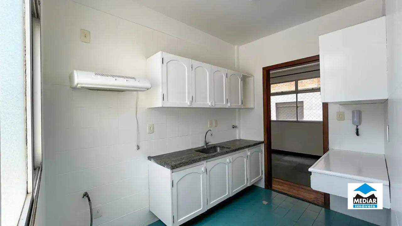 Apartamento à venda com 3 quartos, 93m² - Foto 13