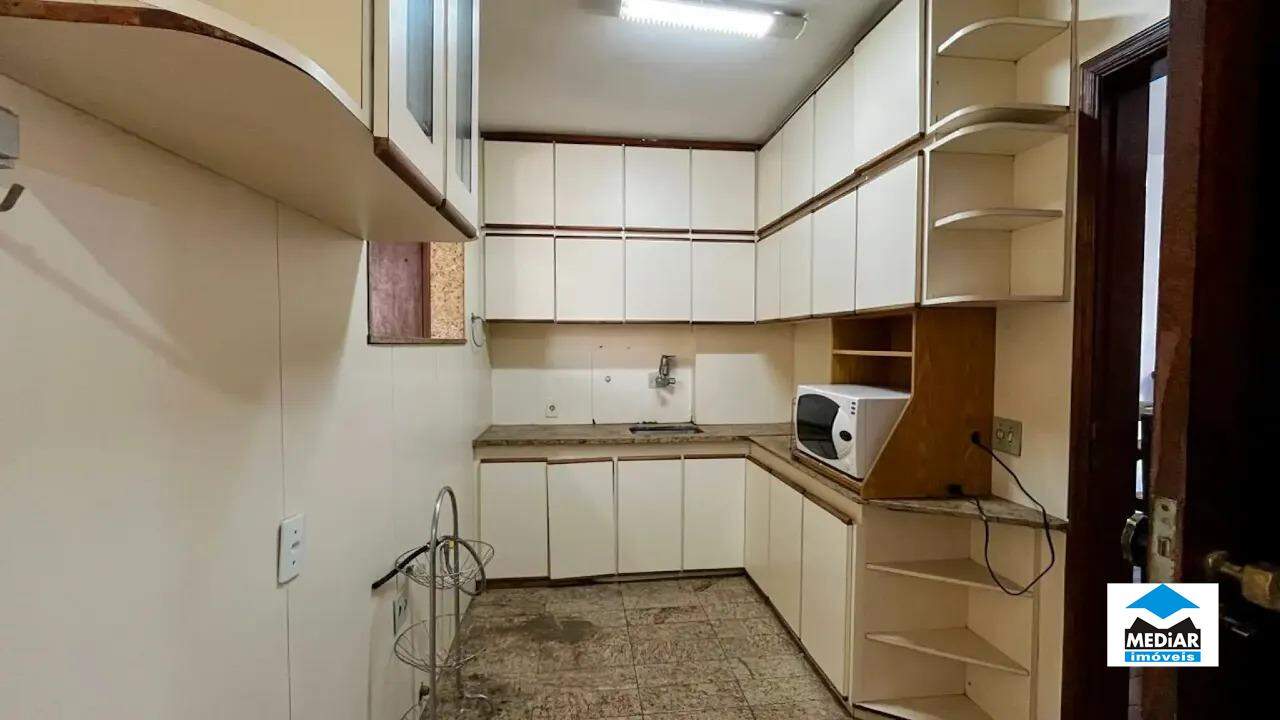 Apartamento à venda com 3 quartos, 115m² - Foto 17