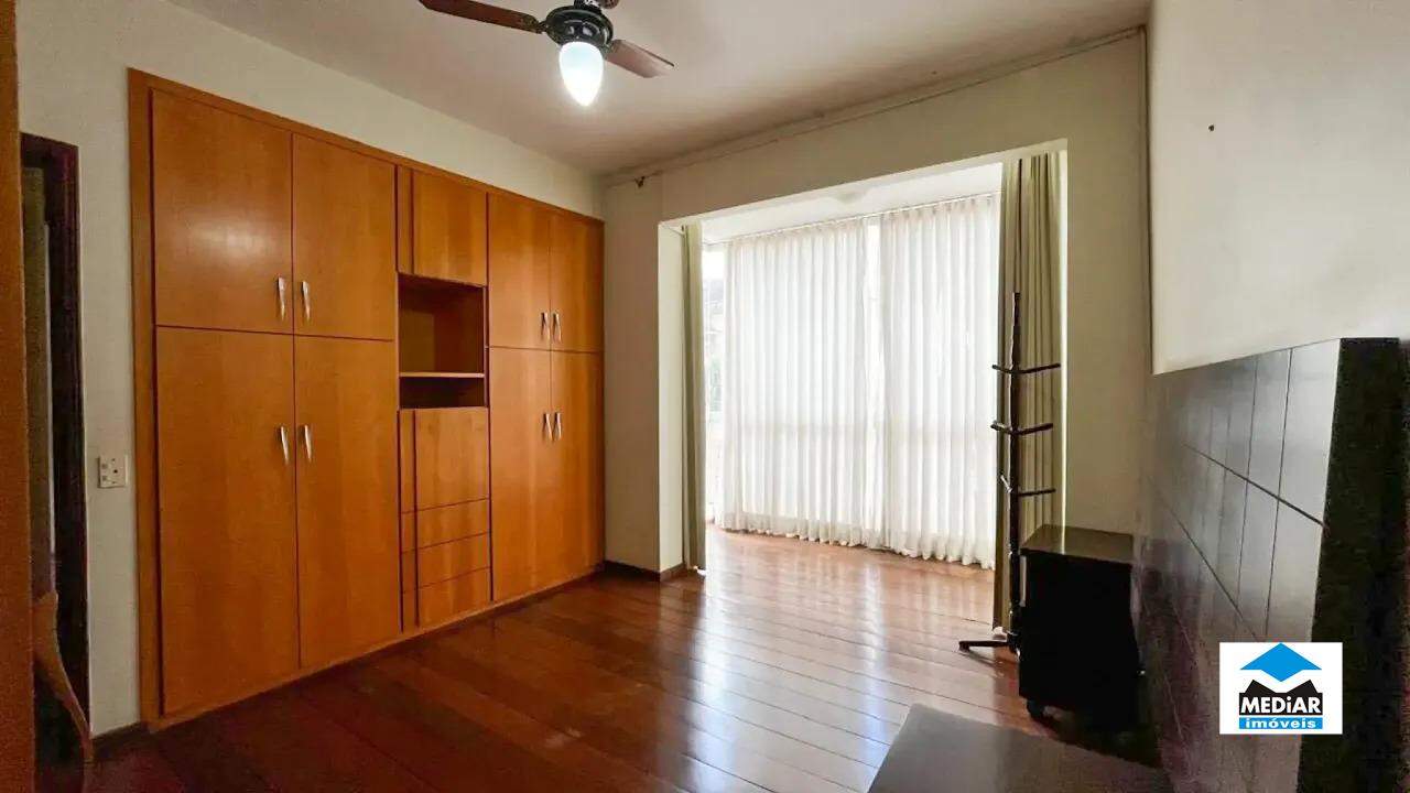 Apartamento à venda com 3 quartos, 115m² - Foto 9