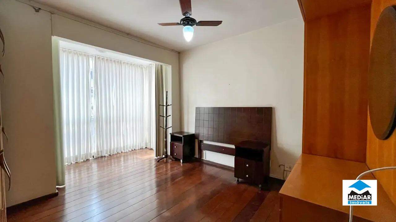 Apartamento à venda com 3 quartos, 115m² - Foto 7