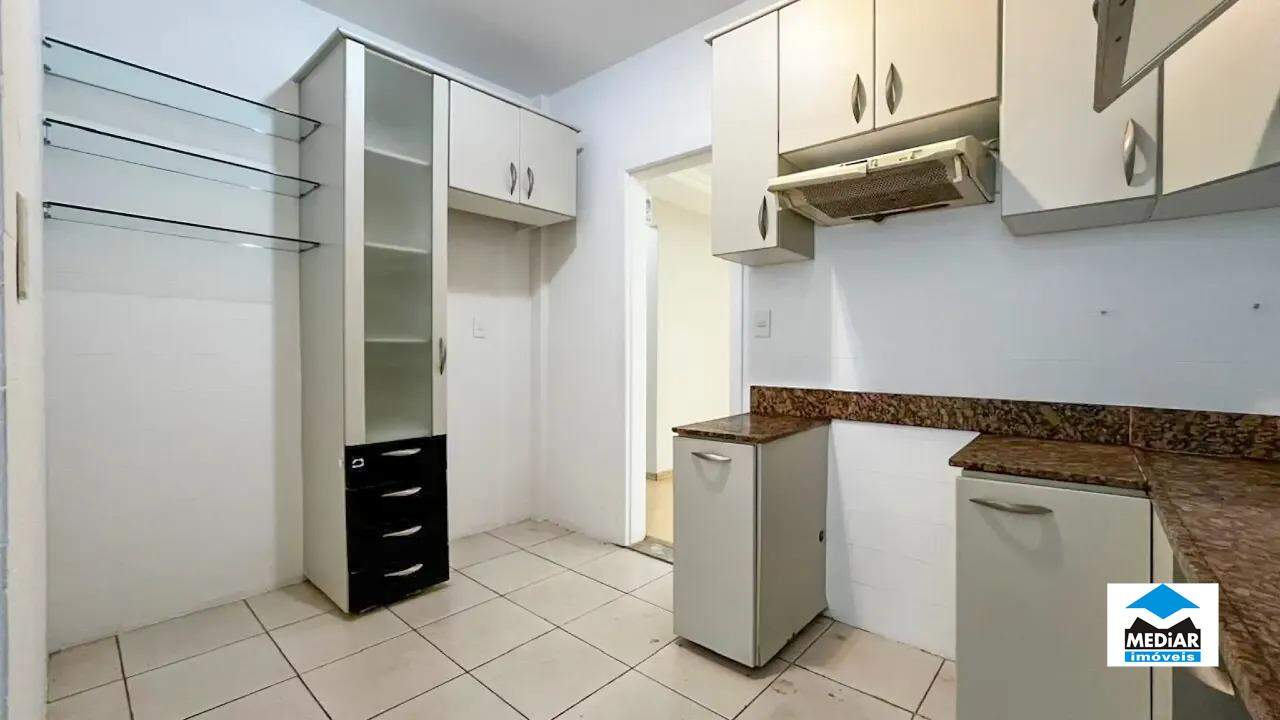 Apartamento à venda com 2 quartos, 90m² - Foto 17