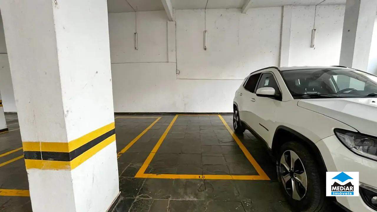 Apartamento à venda com 2 quartos, 90m² - Foto 25