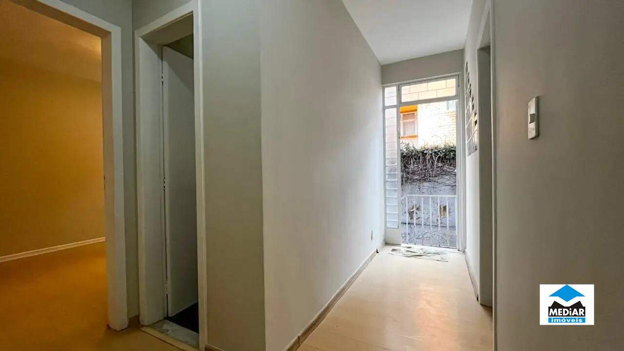 Apartamento à venda com 2 quartos, 90m² - Foto 13