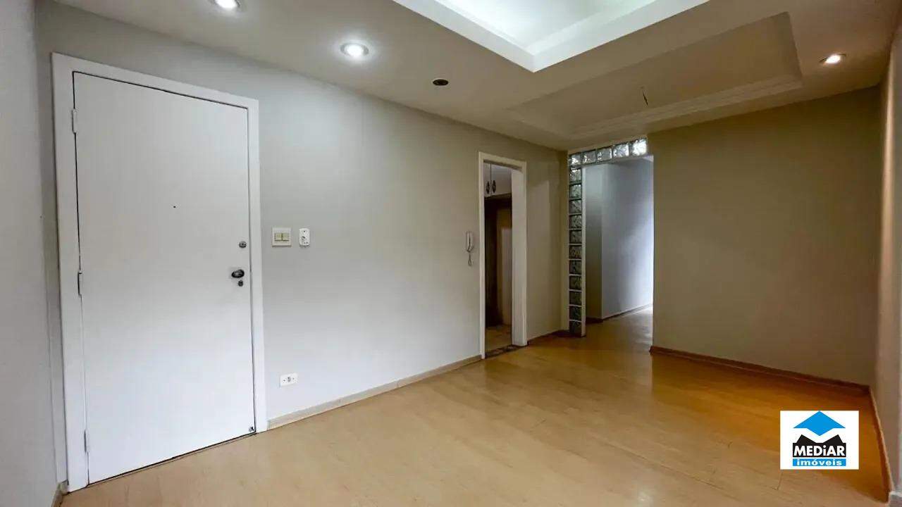 Apartamento à venda com 2 quartos, 90m² - Foto 1