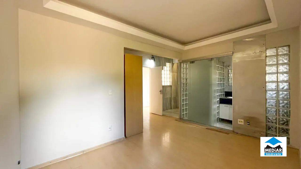 Apartamento à venda com 2 quartos, 90m² - Foto 4