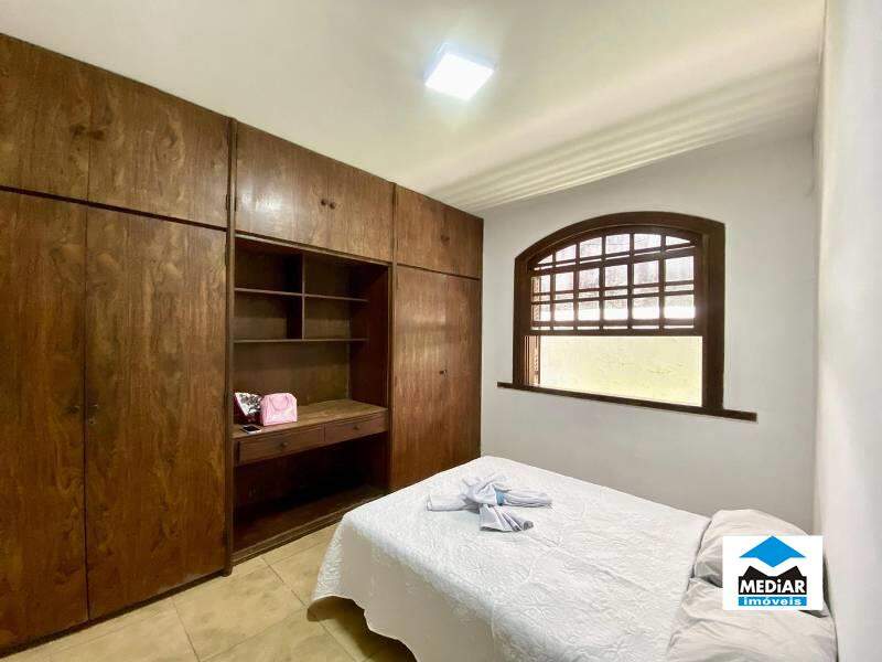 Casa à venda com 4 quartos, 312m² - Foto 15