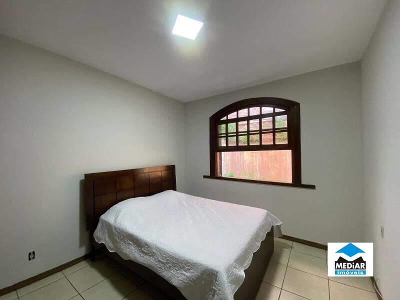 Casa à venda com 4 quartos, 312m² - Foto 17