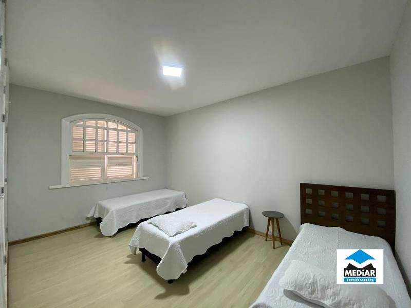 Casa à venda com 4 quartos, 312m² - Foto 19