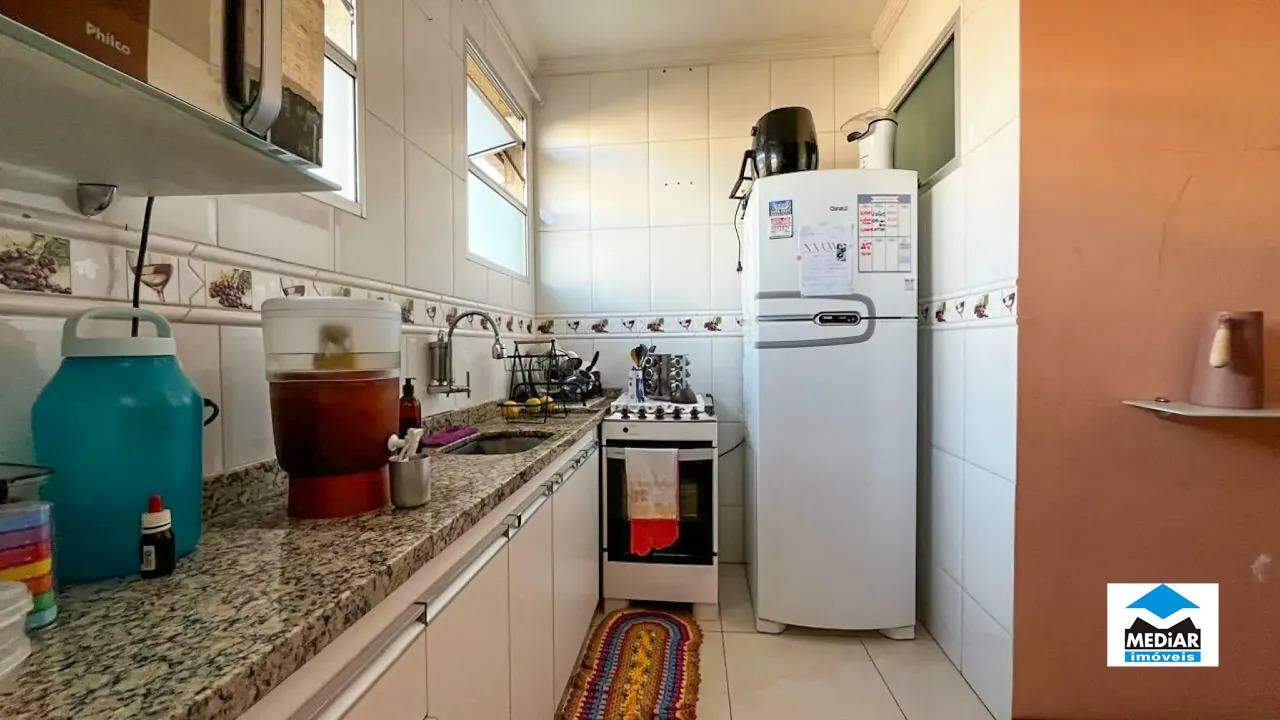 Apartamento à venda com 2 quartos, 60m² - Foto 16