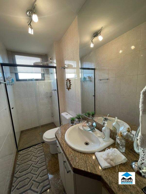Apartamento à venda com 3 quartos, 115m² - Foto 4