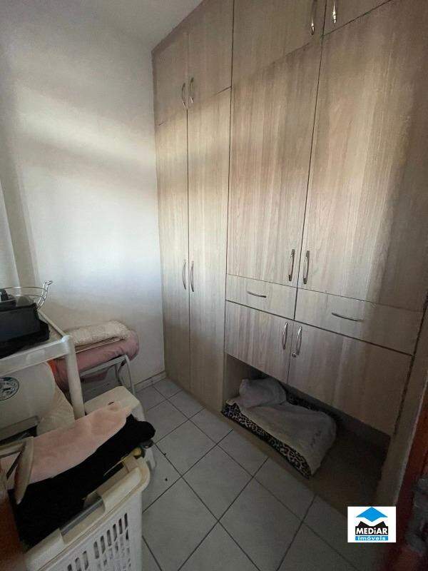 Apartamento à venda com 3 quartos, 115m² - Foto 10