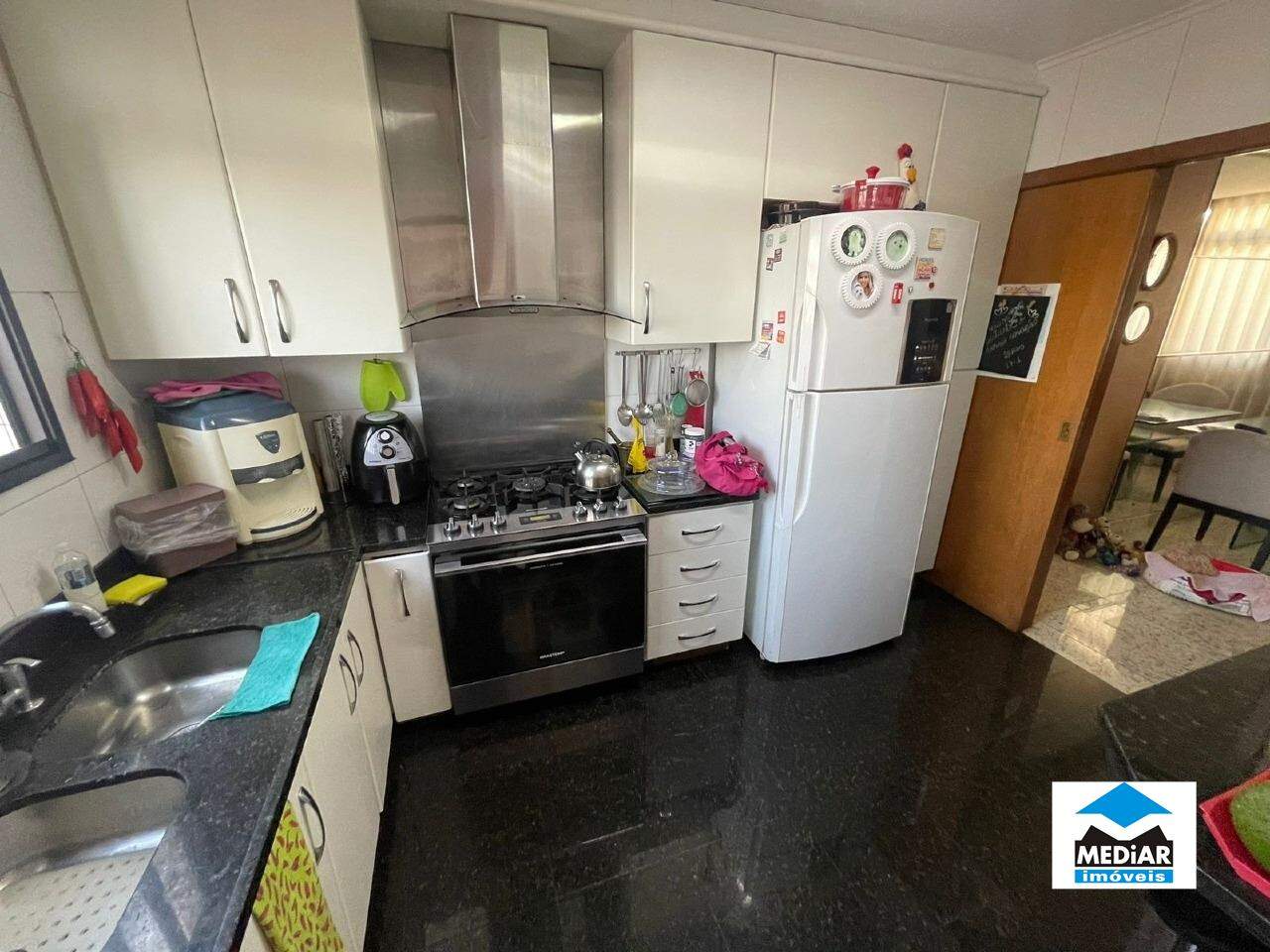 Apartamento à venda com 3 quartos, 115m² - Foto 8