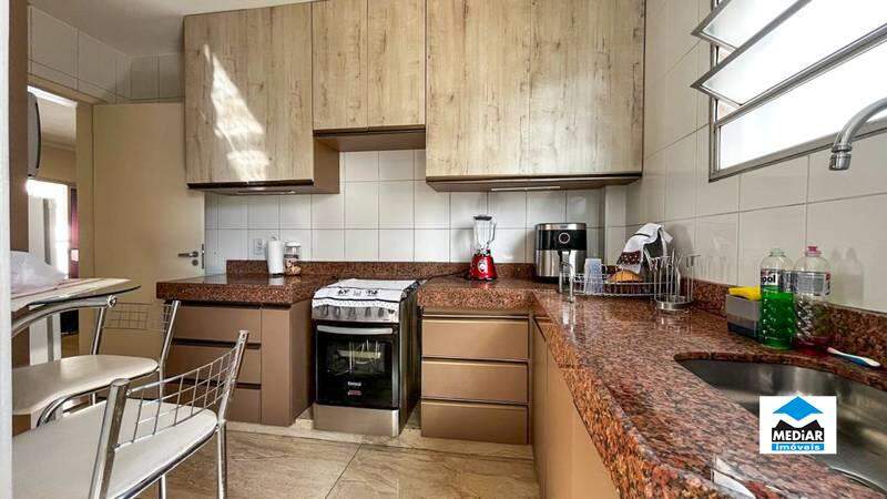 Cobertura à venda com 5 quartos, 240m² - Foto 11