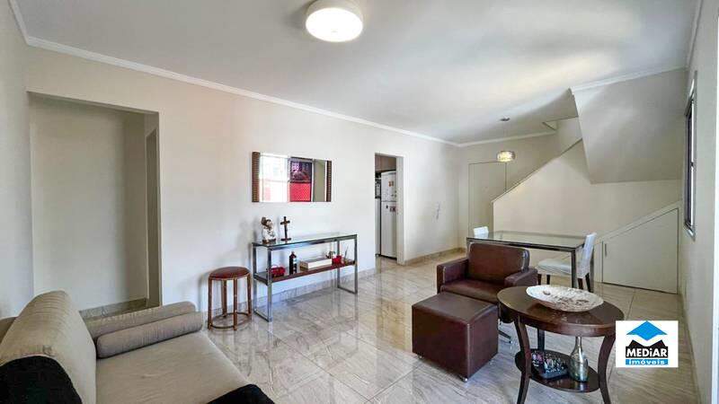 Cobertura à venda com 5 quartos, 240m² - Foto 3