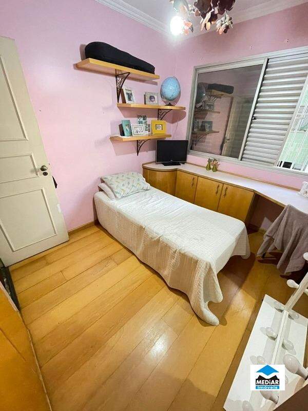 Apartamento à venda com 4 quartos, 148m² - Foto 18