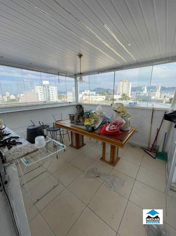 Cobertura à venda com 3 quartos, 205m² - Foto 1
