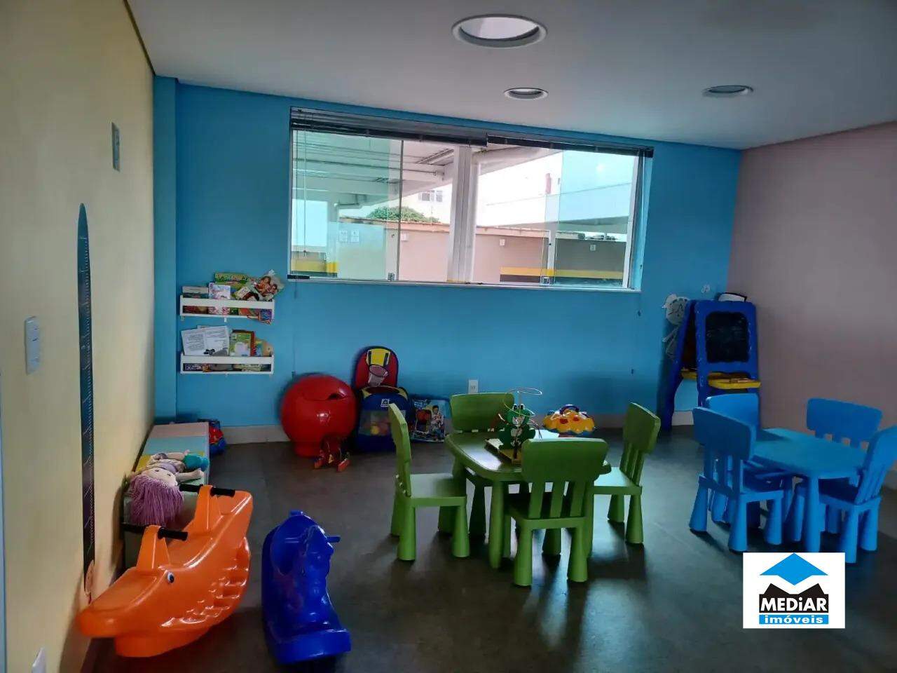 Apartamento à venda com 3 quartos, 74m² - Foto 18