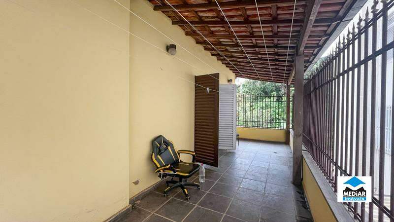 Casa à venda com 8 quartos, 500m² - Foto 11