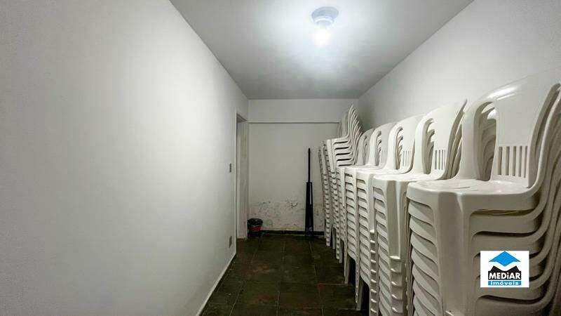 Casa à venda com 8 quartos, 500m² - Foto 21