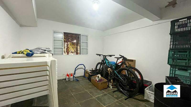 Casa à venda com 8 quartos, 500m² - Foto 22