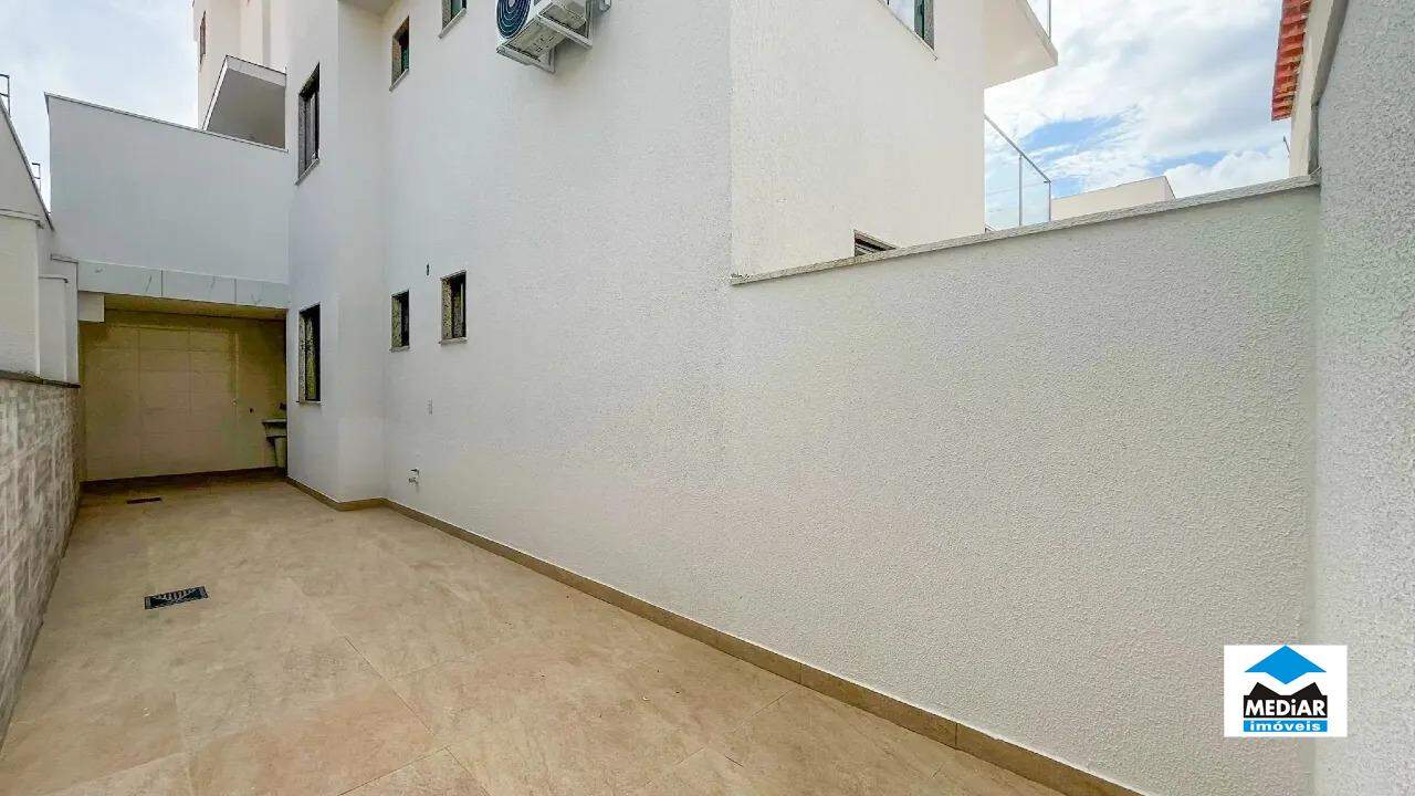 Apartamento à venda com 3 quartos, 155m² - Foto 6