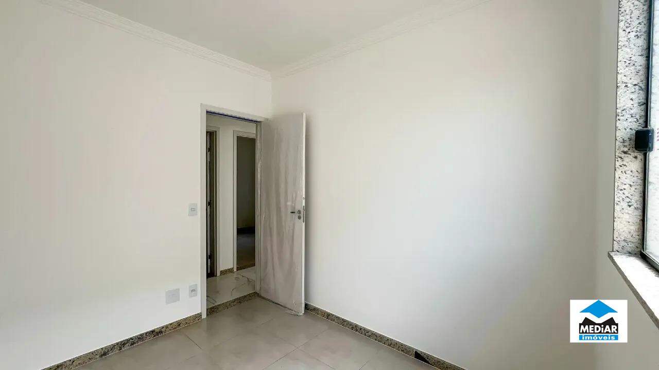 Apartamento à venda com 3 quartos, 155m² - Foto 15