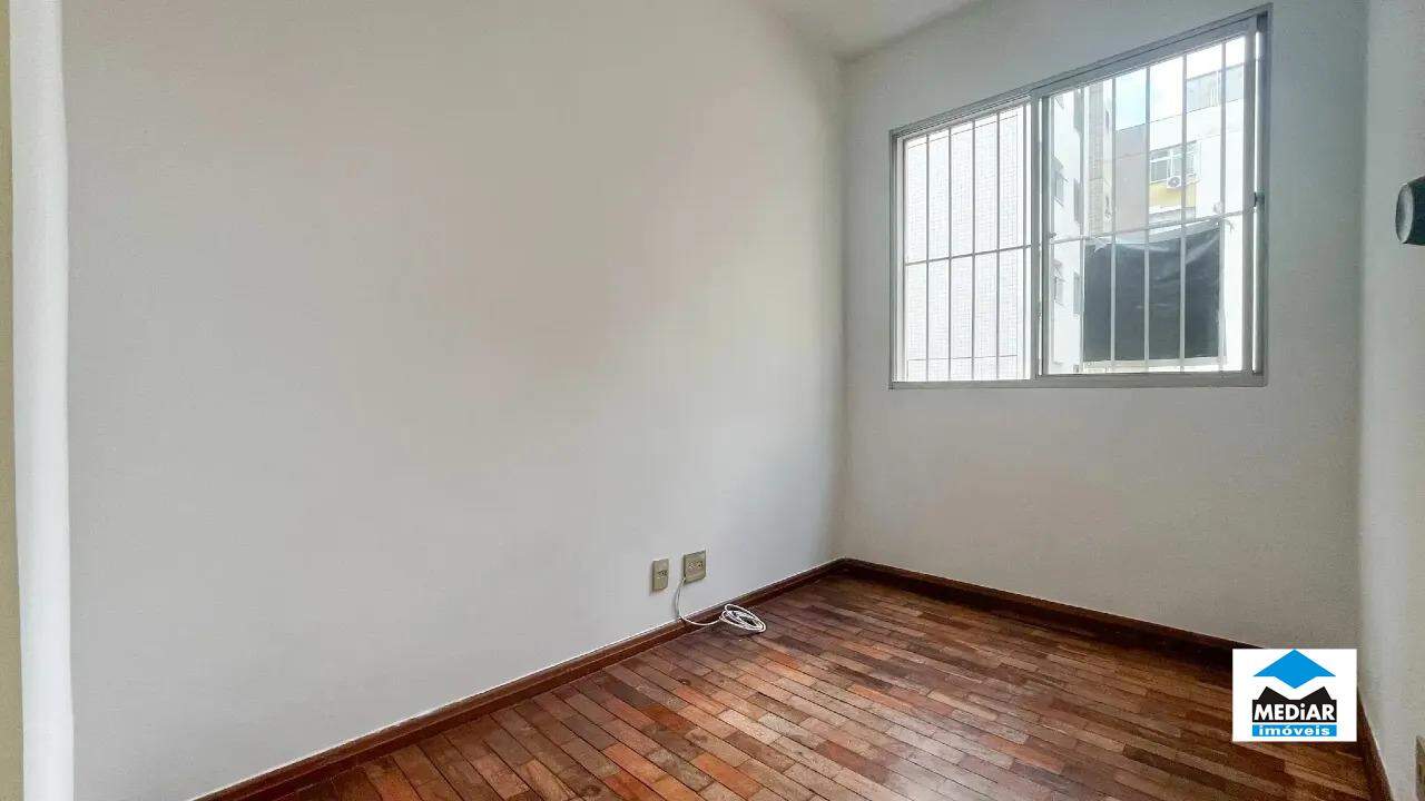 Apartamento à venda com 3 quartos, 80m² - Foto 8
