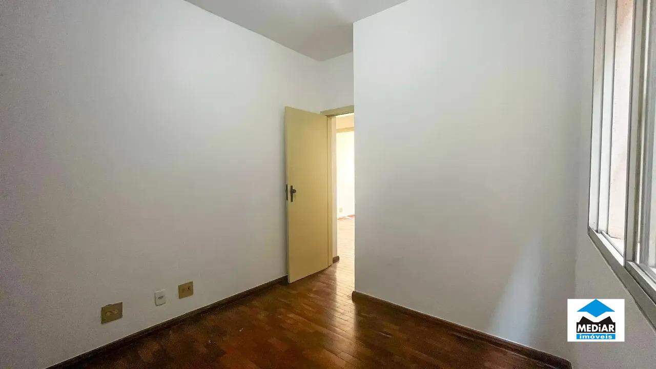 Apartamento à venda com 3 quartos, 80m² - Foto 11