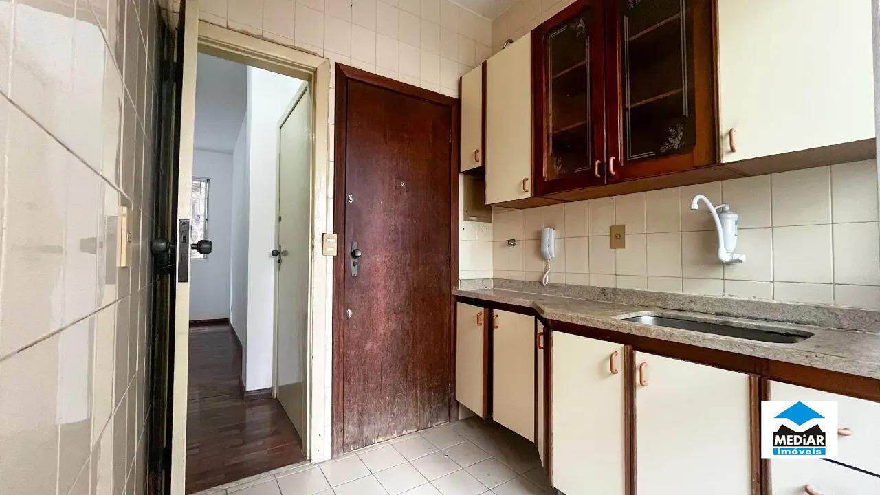 Apartamento à venda com 3 quartos, 80m² - Foto 17