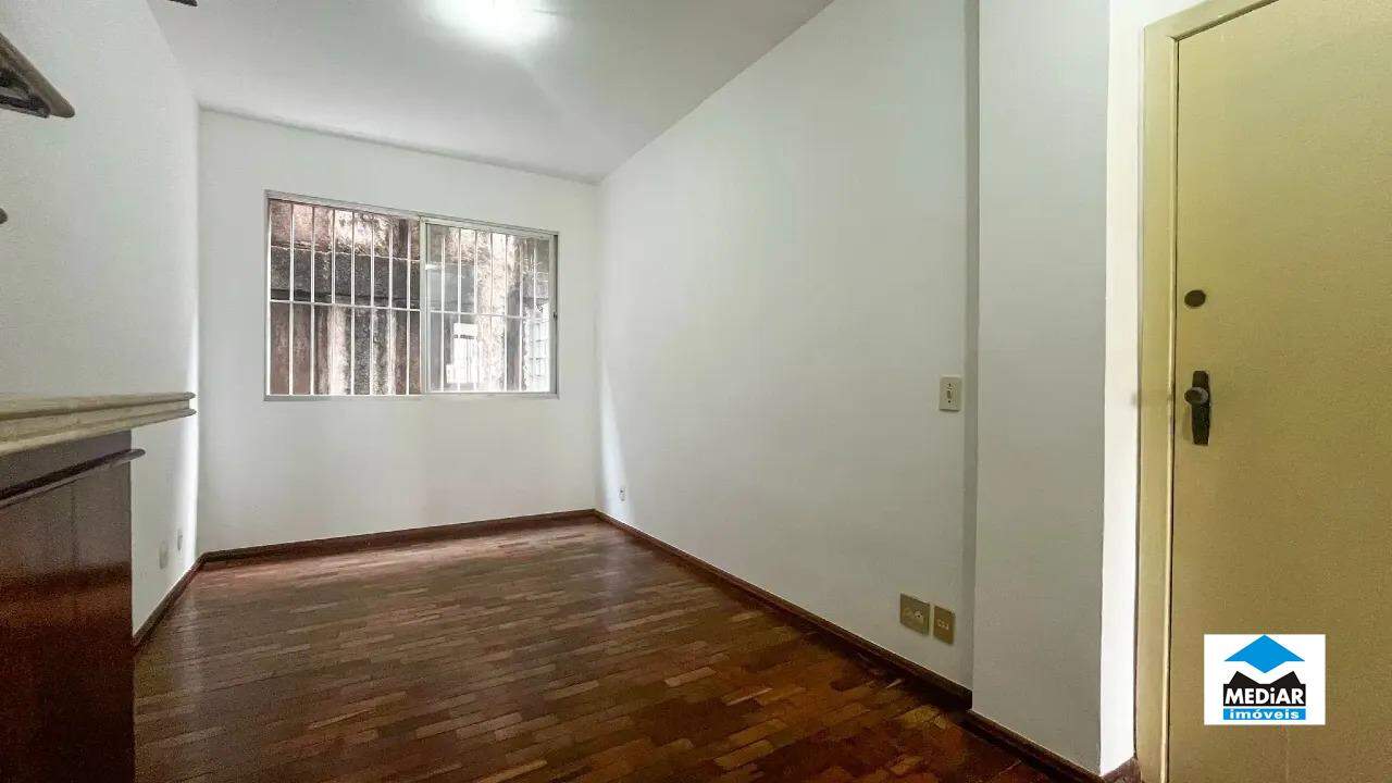 Apartamento à venda com 3 quartos, 80m² - Foto 3