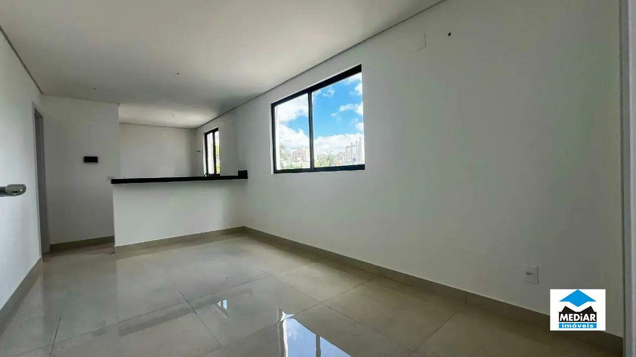 Apartamento à venda com 1 quarto, 41m² - Foto 2