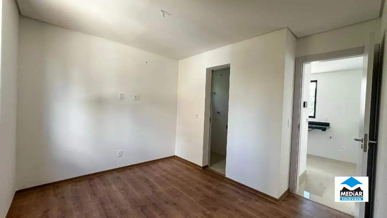 Apartamento à venda com 1 quarto, 41m² - Foto 4
