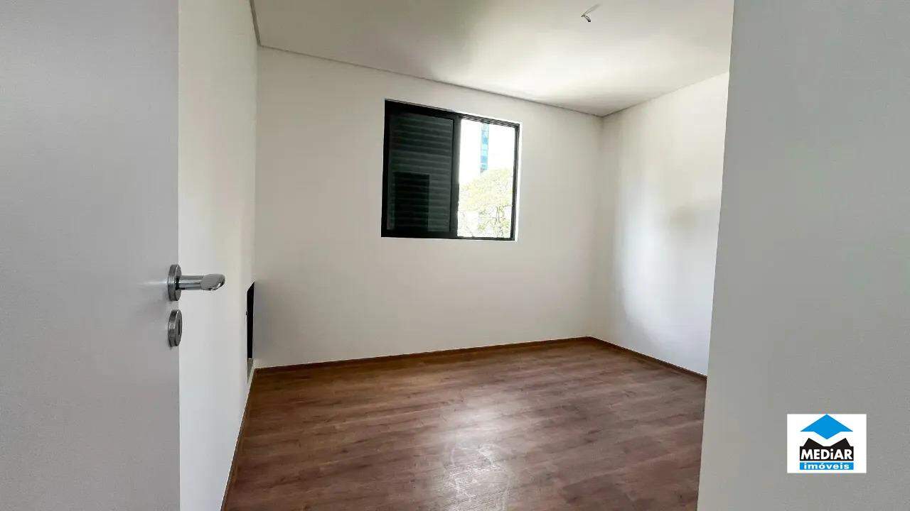 Apartamento à venda com 1 quarto, 41m² - Foto 7