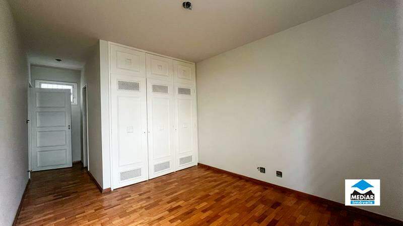 Casa à venda com 4 quartos, 510m² - Foto 12