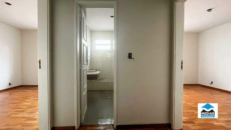 Casa à venda com 4 quartos, 510m² - Foto 17